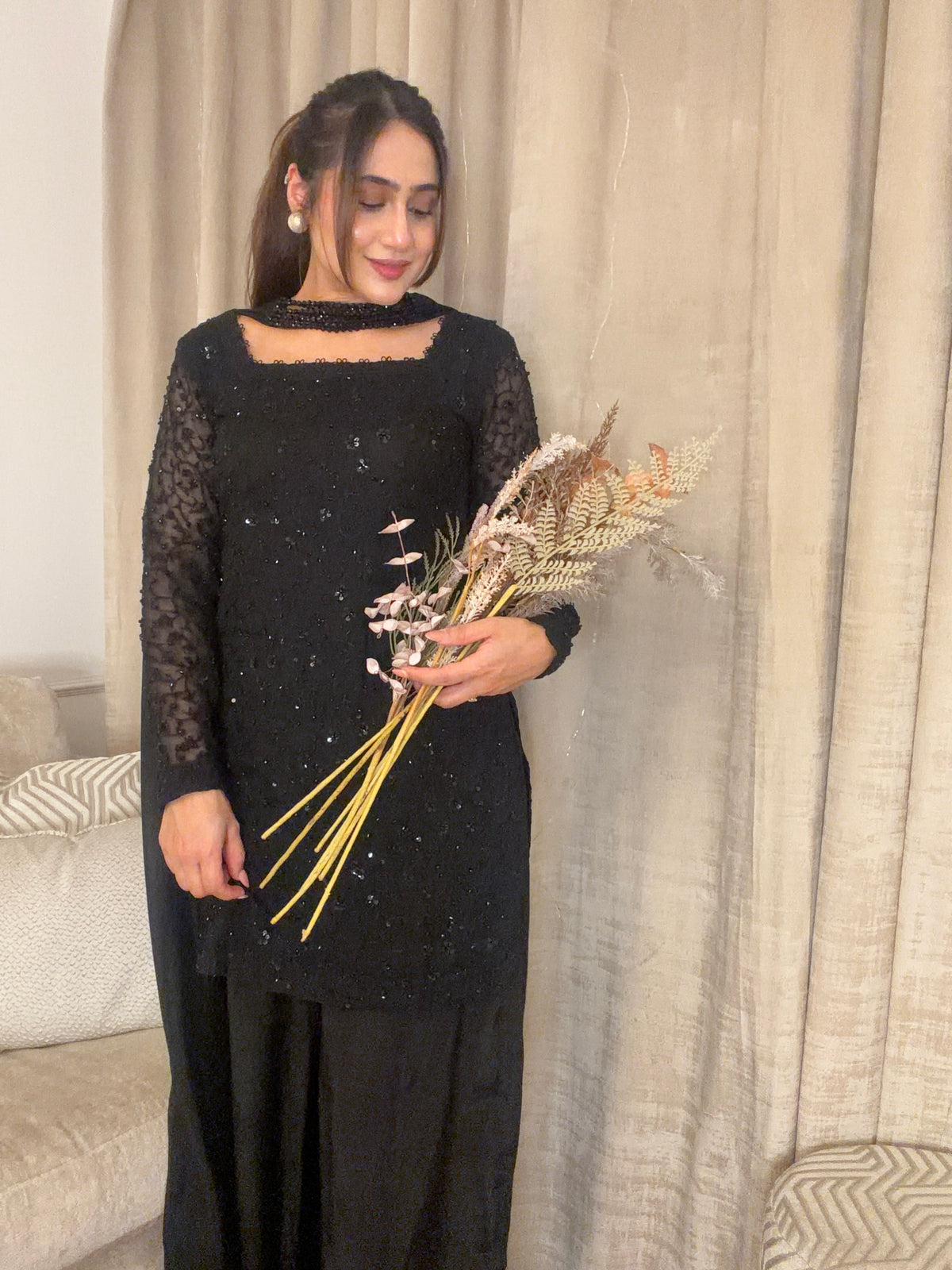 MASHUKA
- BLACK CRYSTAL DUPATTA