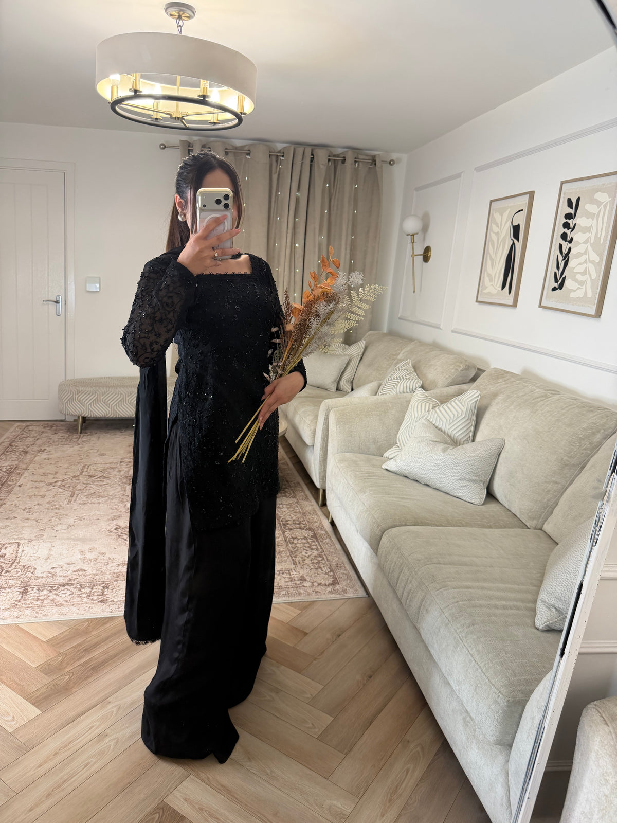 MASHUKA
- BLACK CRYSTAL DUPATTA